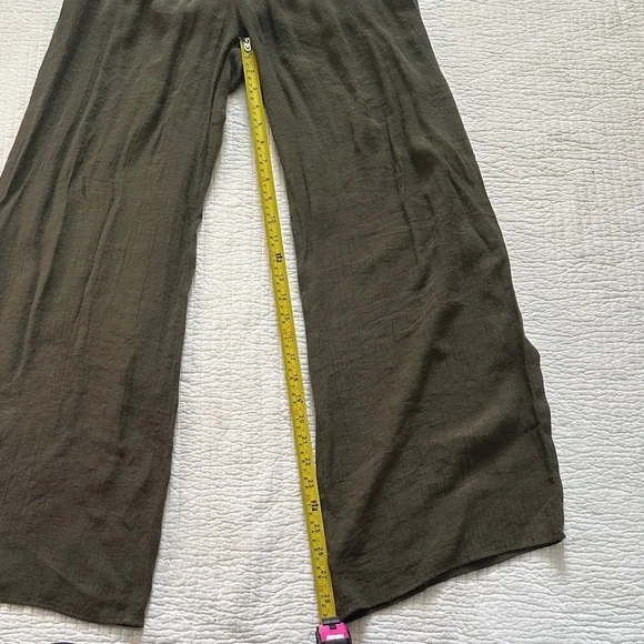 by & by Olive Wide Leg Pants - Picture 7 of 7